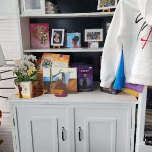 Gift Shop Display Hutch